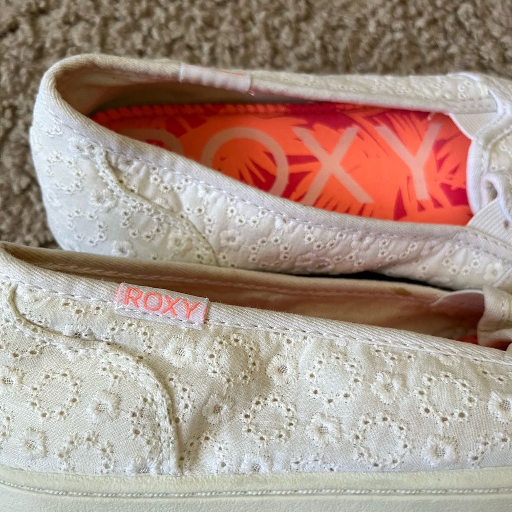 White Roxy Shoes! - Picture 2 of 2